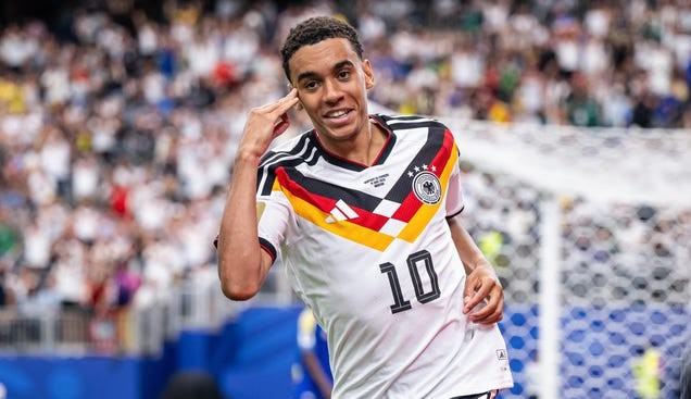 Jamal Musiala in azione con la Germania ai Mondiali 2026