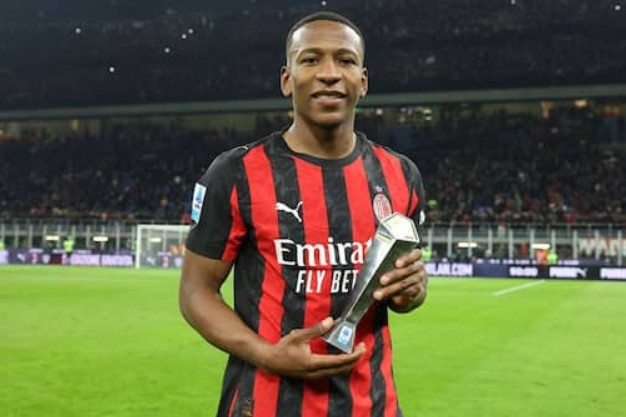Milan-Aston Villa, asse caldissimo per Estupiñán: intesa a un passo